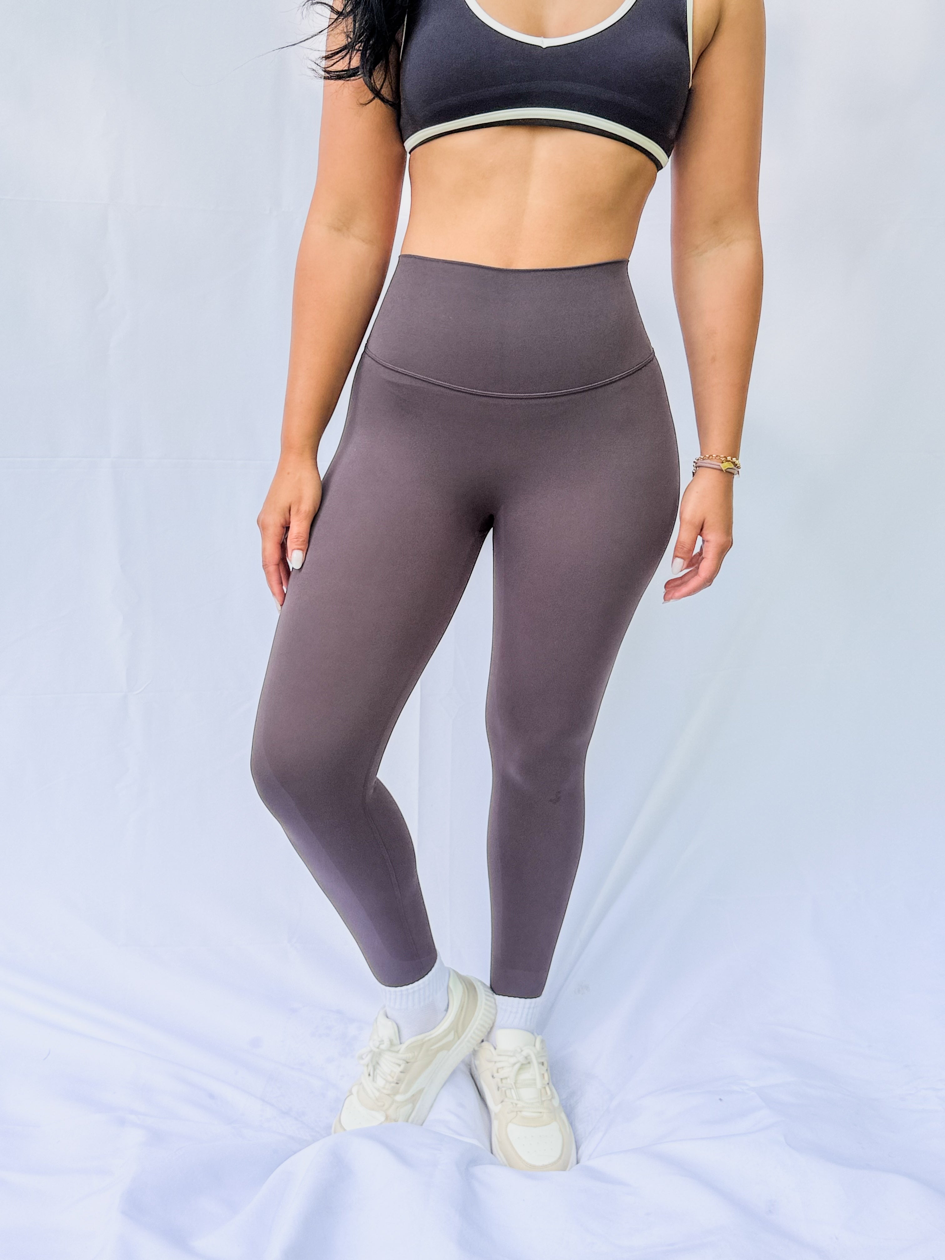 Heaven Seamless High-Rise Legging – Mandatory Fit